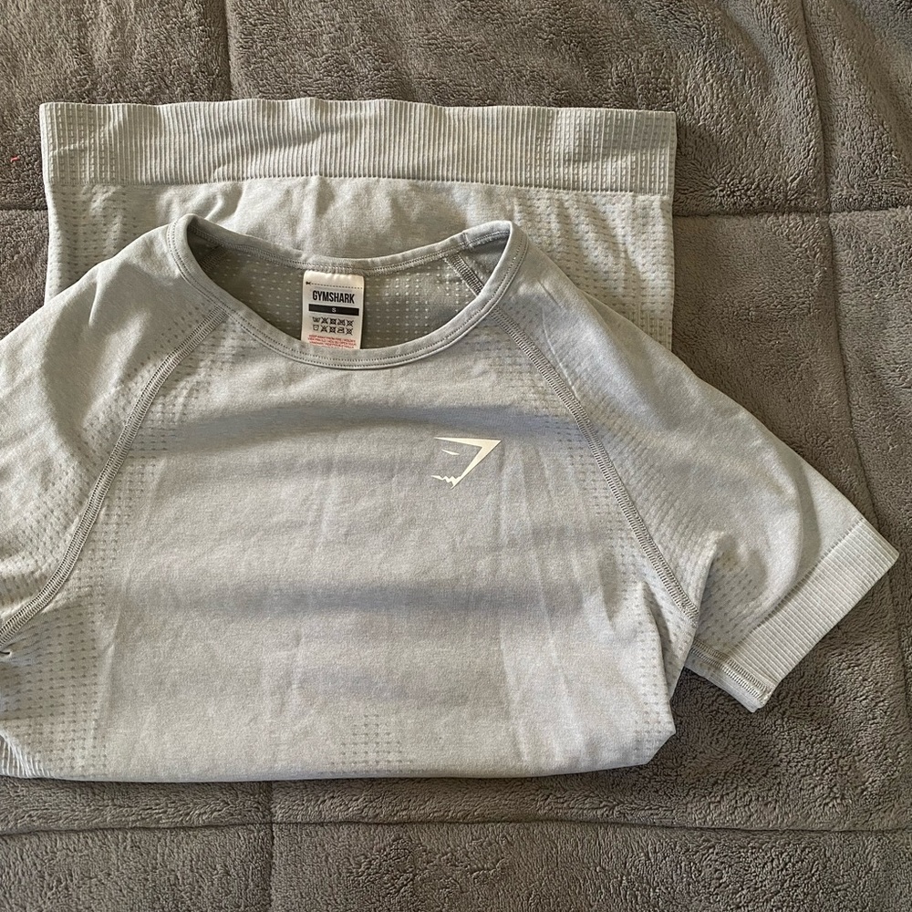 Gymshark top
